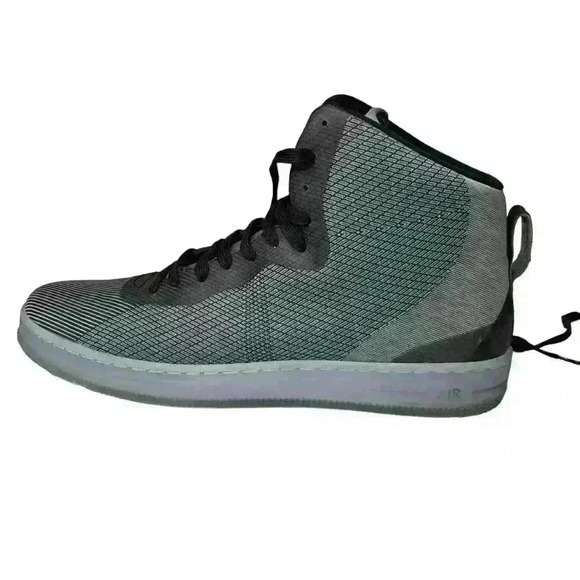 Nike Hightop Men’s Shoe - Picture 2 of 8